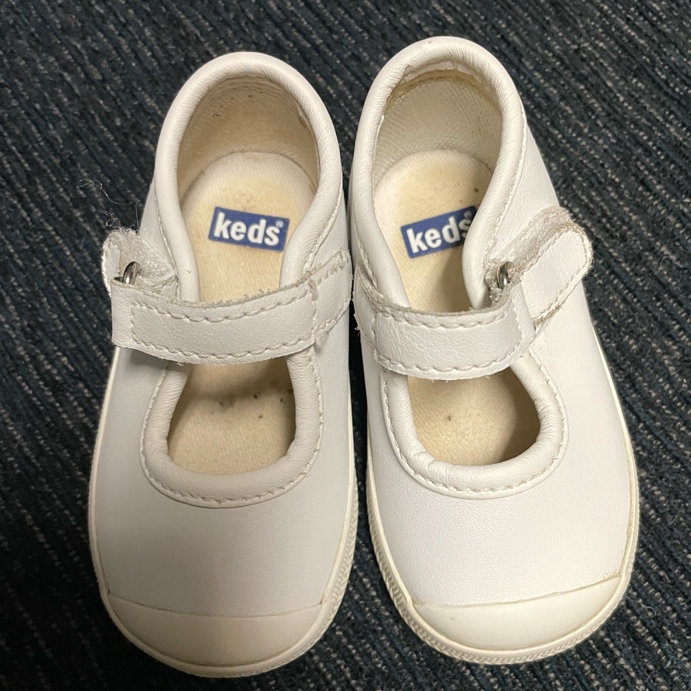 SOLD Keds Baby Toddler Girl, size 3